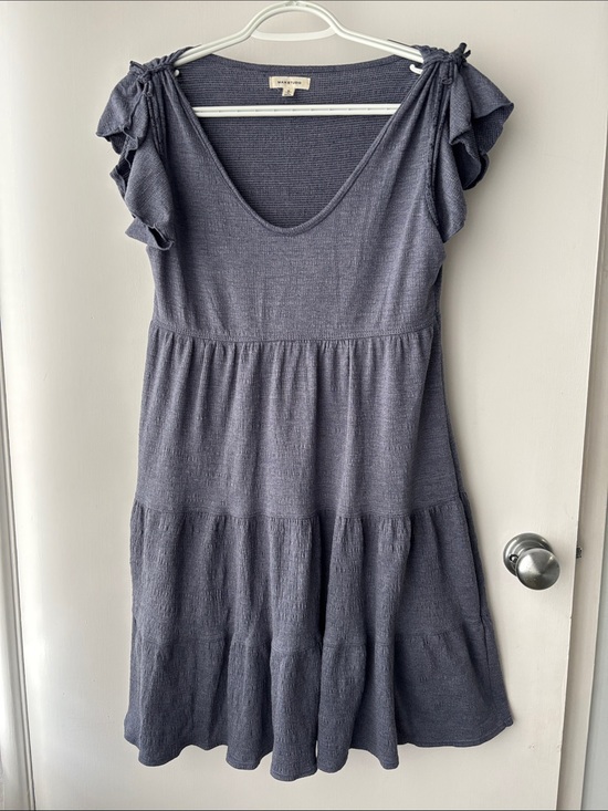 Max Studio Dresses & Skirts - Max Studio Heathered Slate Midi Dress with Ruffle Cap Sleeves